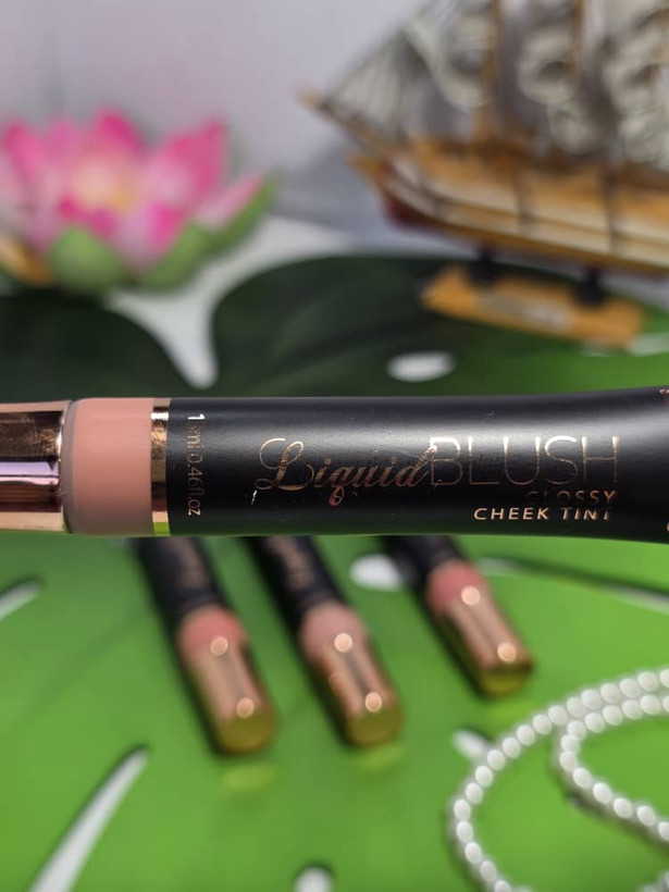 رژگونه مایع نایس (She’s Nice) مدل Glossy Cheek Tint – بافت سبک و طبیعی